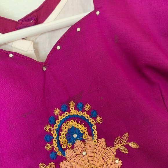 Pattu Pavadai - Picture 3 of 4